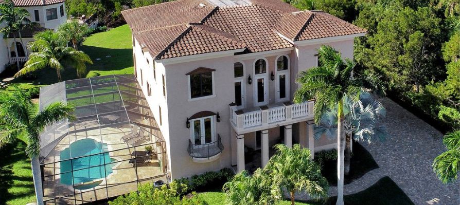 4 Coastal-Style Home Trends To Watch For in 2023